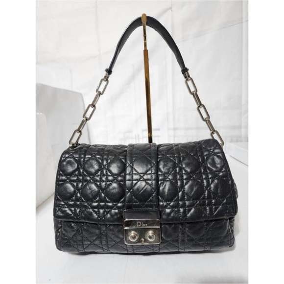 Authentic CHRISTIAN DIOR  Lambskin Cannage Medium New Lock Flap Shoulder Bag Bla - Picture 16 of 16